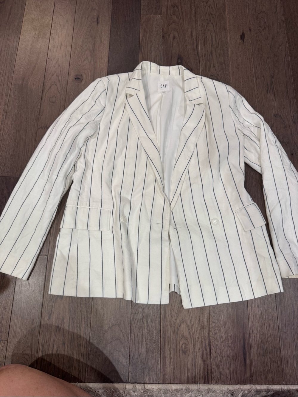 GAP White Linen Blend Blazer with Navy Pinstripes